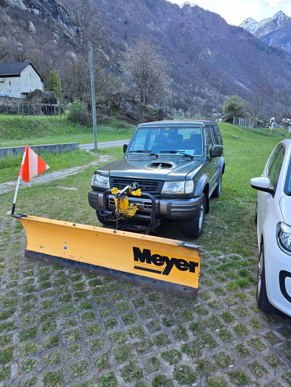 Hyundai Autos: Hyundai Galloper con cala neve – D'occasion à Biasca par ema_500