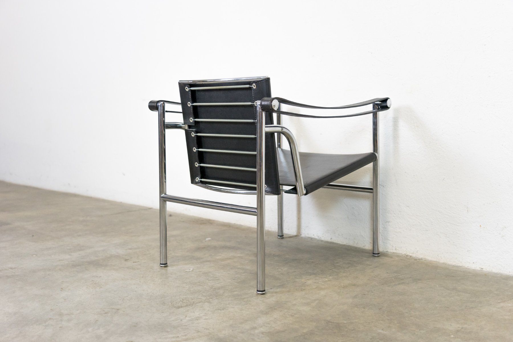 Sessel: Cassina LC 1 Sessel Leder Nr. 1 – Gebraucht aus Schaffhausen von Studio-Ara 8
