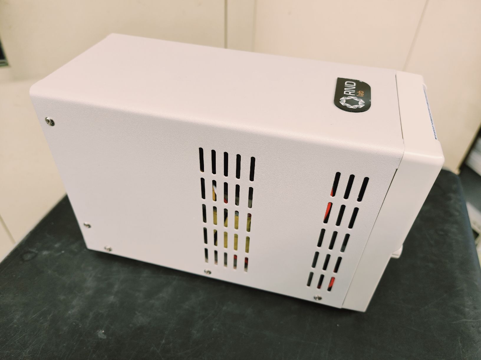 Elektronikbauteile: Labornetzteil – Neu und originalverpackt aus Bettlach von ral_7w77 1