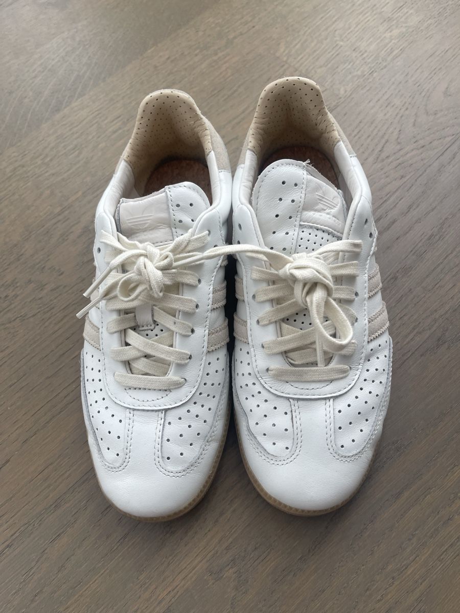 Adidas Damenschuhe: Adidas Samba Leder weiss Gr. 38 2/3 Versand 9.- – Gebraucht aus Meilen von ana9 2