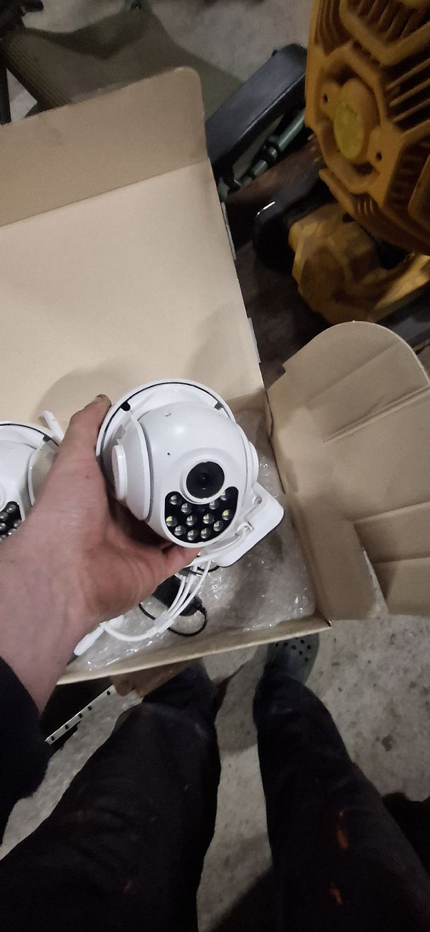 Fotocamera: Überwachungs Kamera – Usato da Unterägeri venduto da ite_x2gr