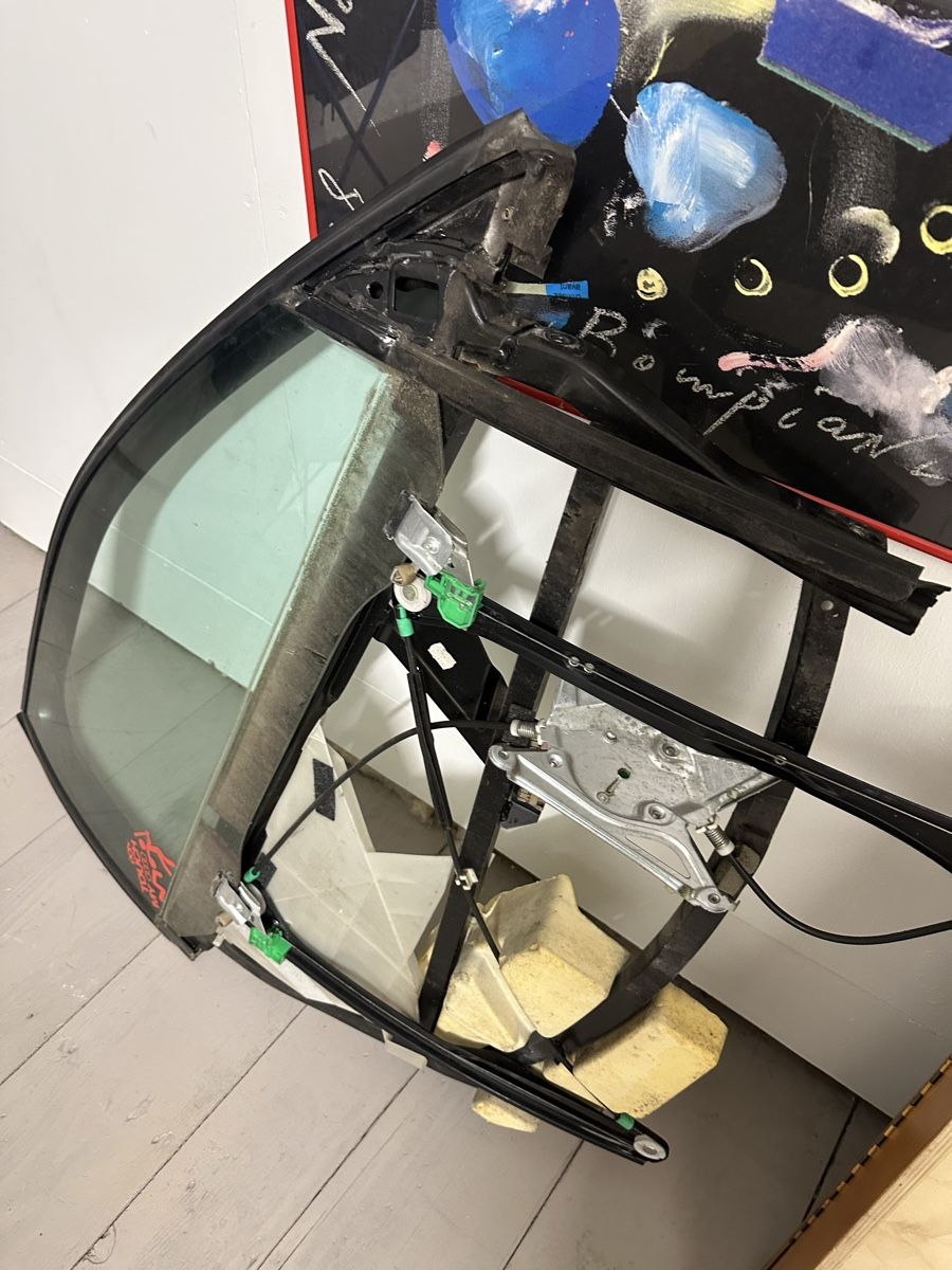Audi Tutti pezzi di ricambio auto: Scheibe audi a4 s4 b5 VR – Usato da Riken AG venduto da Koksu