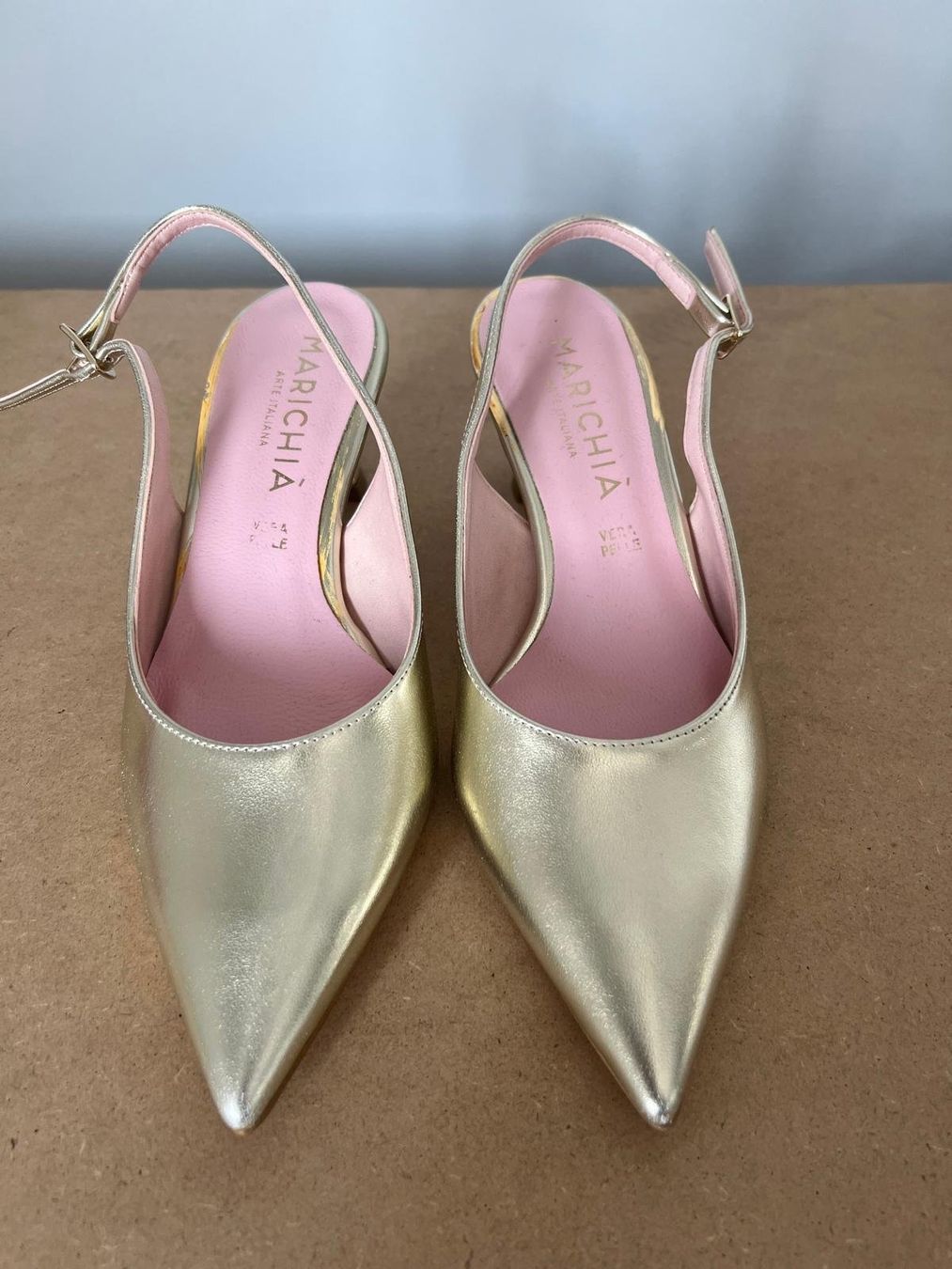 Scarpe da donna: Damenpumps Gold Gr. 35 – Nuovo (secondo la descrizione) da Emmen venduto da IMV-Liquidationen