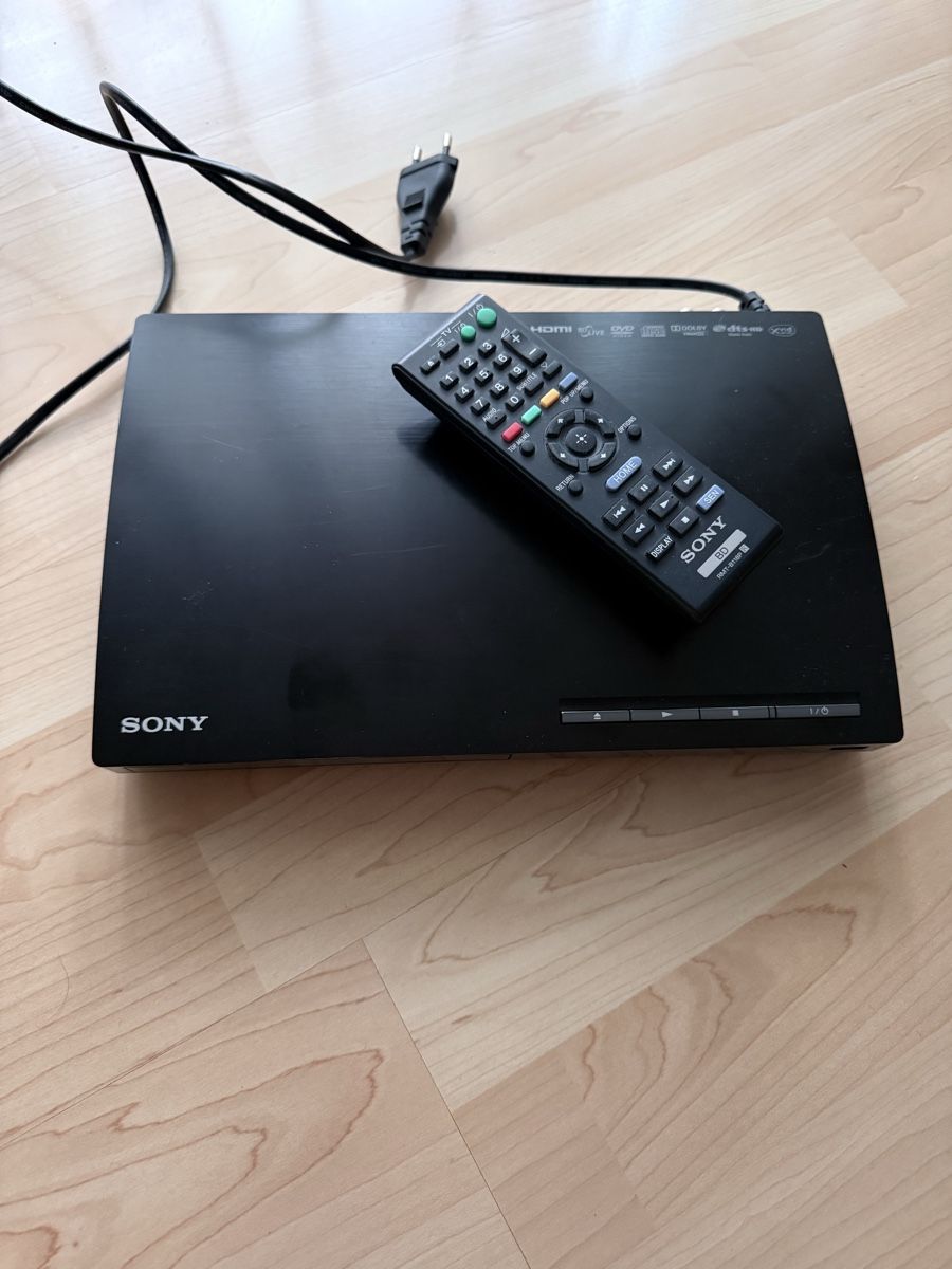 Alle DVDs: BluRay Player SONY mit Fernbedienung – Gebraucht aus Dielsdorf von Ale_Cop