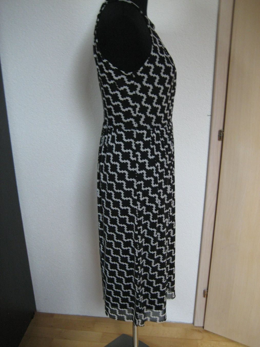 Esprit Vestiti: Robe stretch Esprit taille 36 – Usato da Delémont venduto da marryb 2