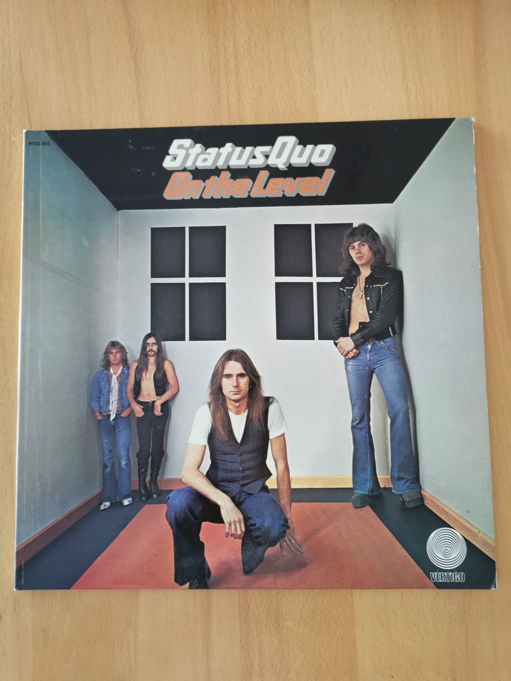 Dischi in vinile: Status Quo On The Level LP Vertigo 9102 002 – Usato da St.Gallen venduto da Tamal0204