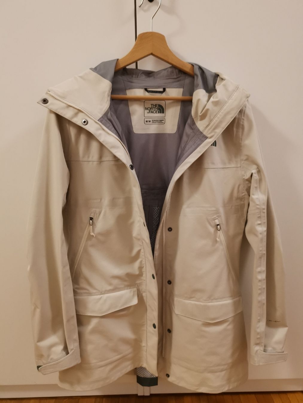 North Face Giacche: Regenjacke von The North Face – Nuovo (secondo la descrizione) da Killwangen venduto da hua_c2df 1