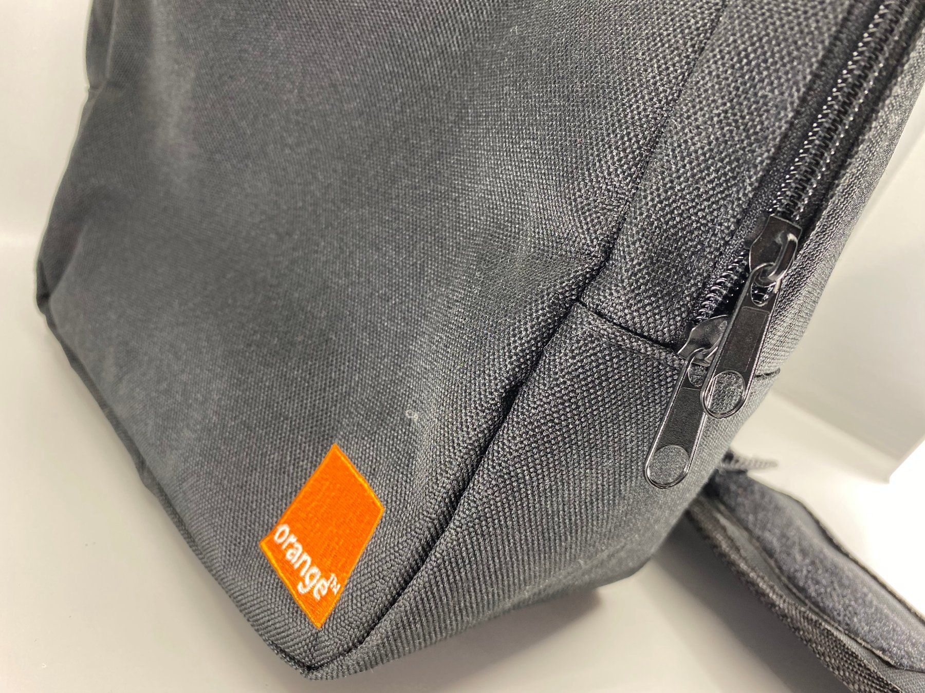 H&M Sacs: Umhängetasche von Orange – Neuf (Voir description) à Langwiesen par Restposten-24 2