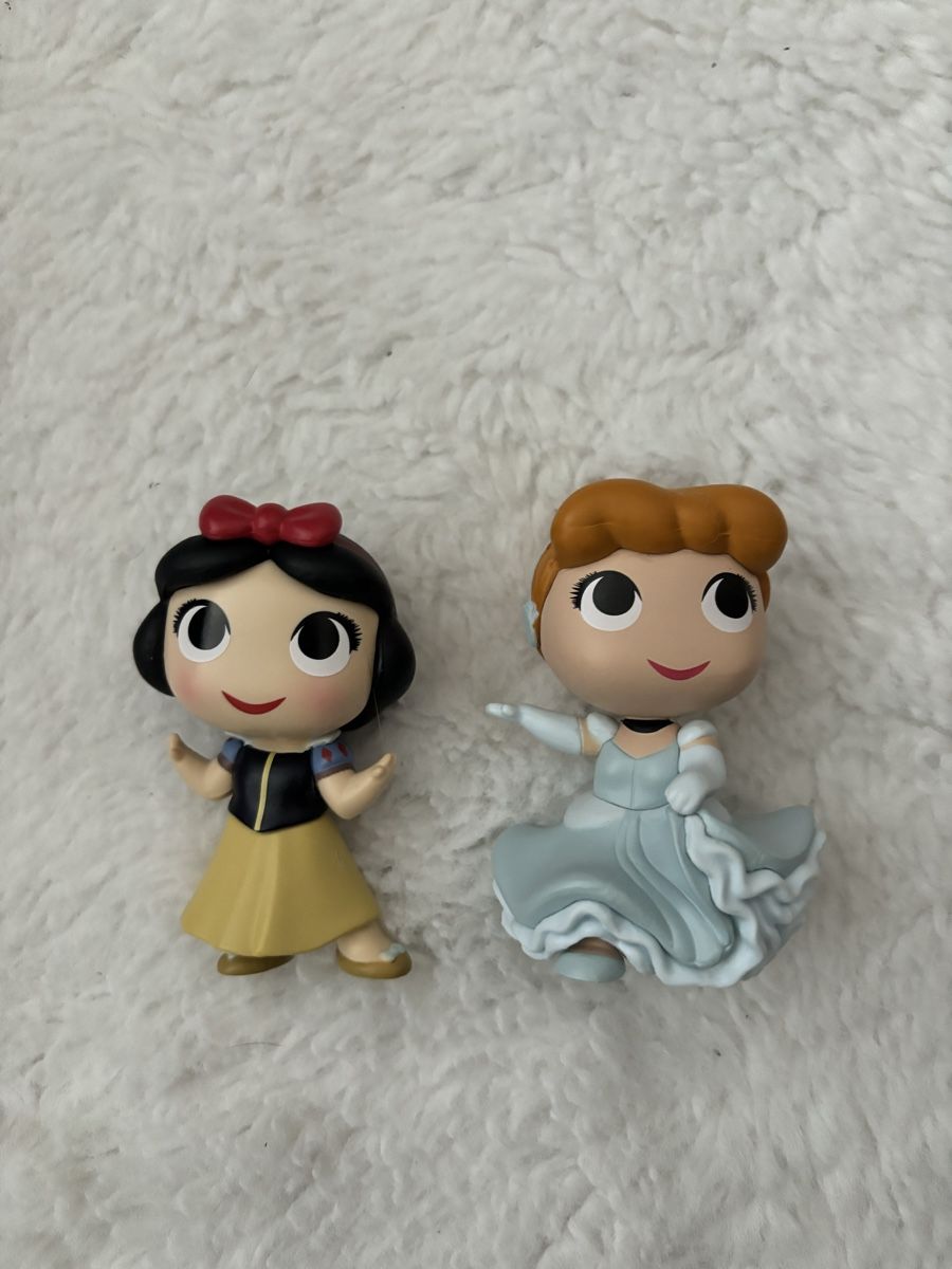 Disney Statuette: Mystery Minis Princess – Nuovo (secondo la descrizione) da Russikon venduto da sve_v78w