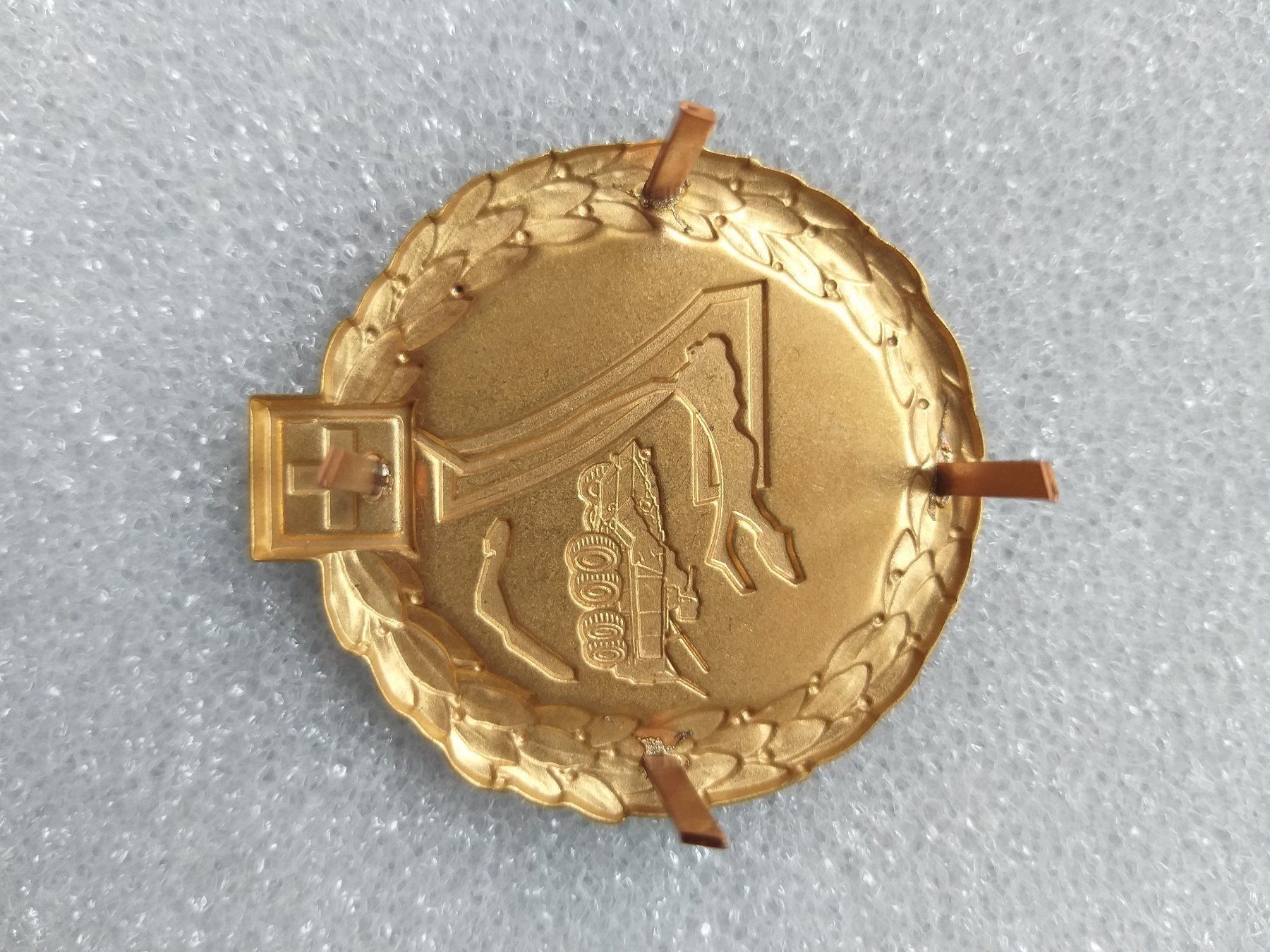 Placchette & Badge: Béretemblem Infanteriebrigade 7 – Nuovo (secondo la descrizione) da Bauma venduto da SwissMilitaria 1