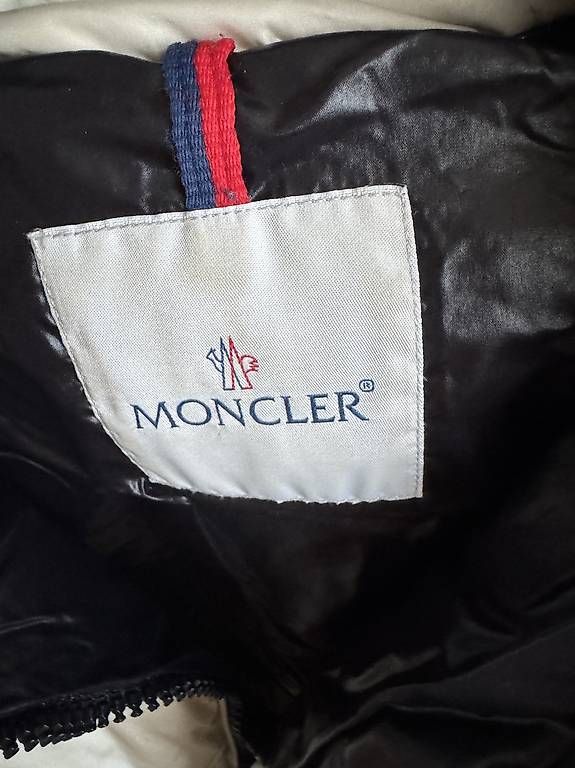 Giacche: Giubbotto#Piumino#Moncler – Usato da Le Prese venduto da alecortesi77 1