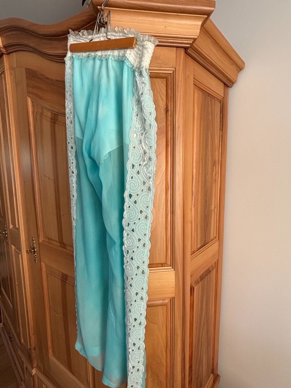 Pantaloni: Hose, 100 % Seide Grösse M,  von Sunday – Usato da Laax GR venduto da wil_66wq