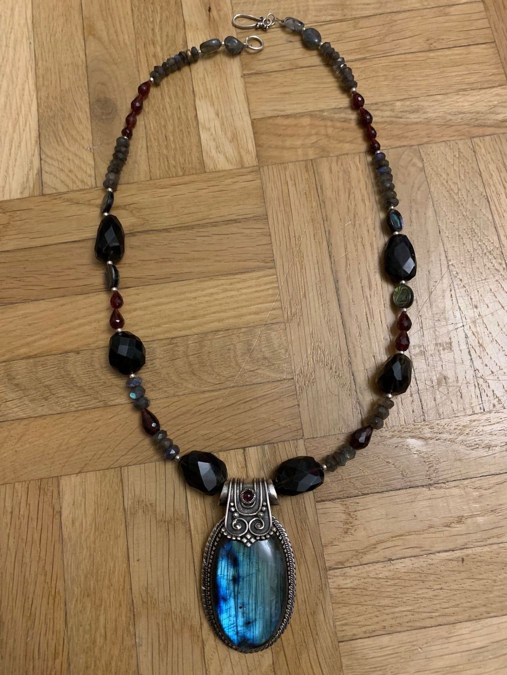 Catenine: Edelstein Kette mit Labradorit Anhänger – Nuovo (secondo la descrizione) da Birsfelden venduto da Exclusivity