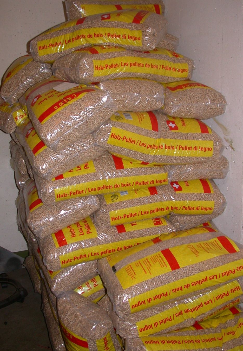 Articoli in legno: Holzpelletts Caldo 66 Stück – Nuovo (secondo la descrizione) da Lengnau AG venduto da imf_s96l