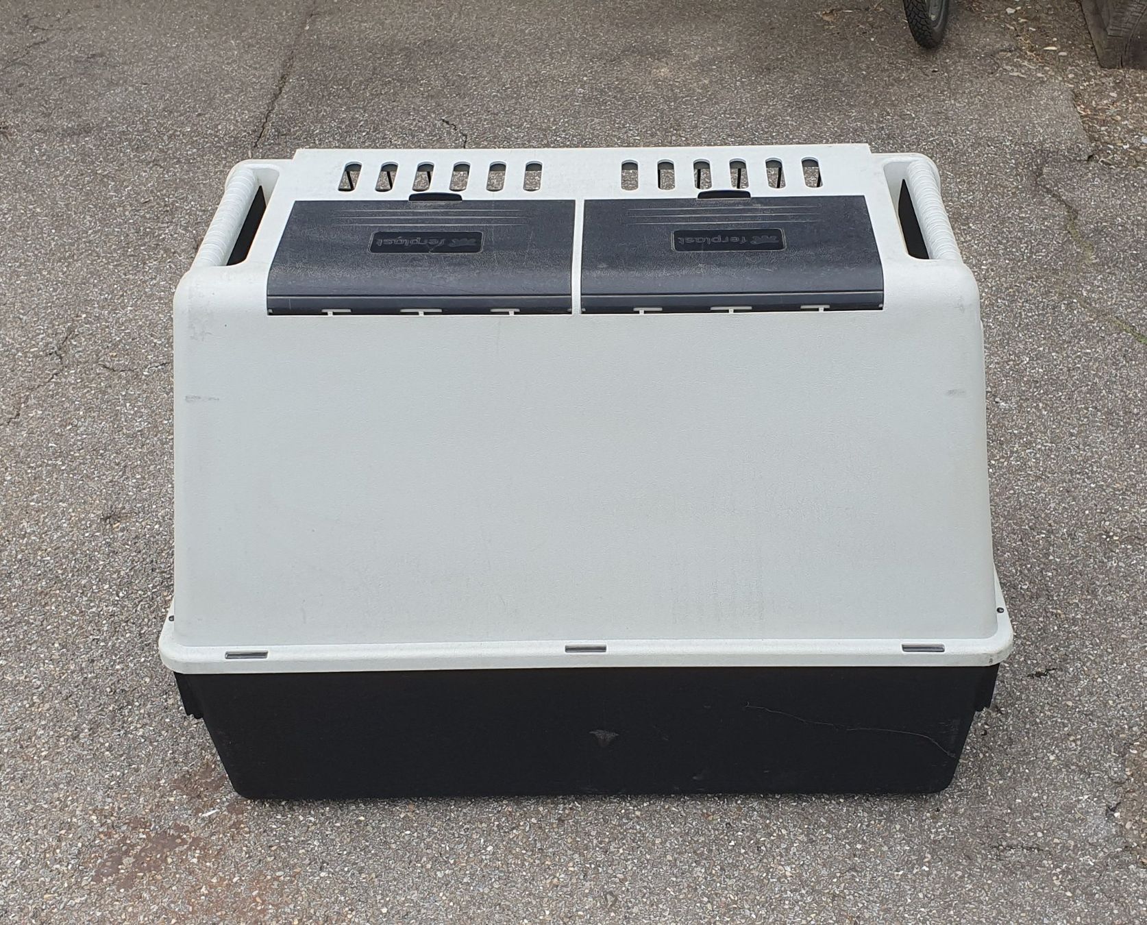 Ferplast Gabbie, trasporto & Sicurezza: Hunde Transport Box – Usato da Wetzikon ZH venduto da Buck02 2