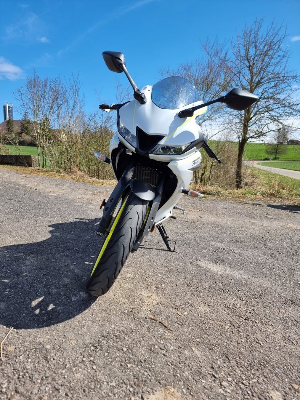 Yamaha Strada: Yamaha YZF-R125 – Usato da Langenthal venduto da mih_nx8d 5
