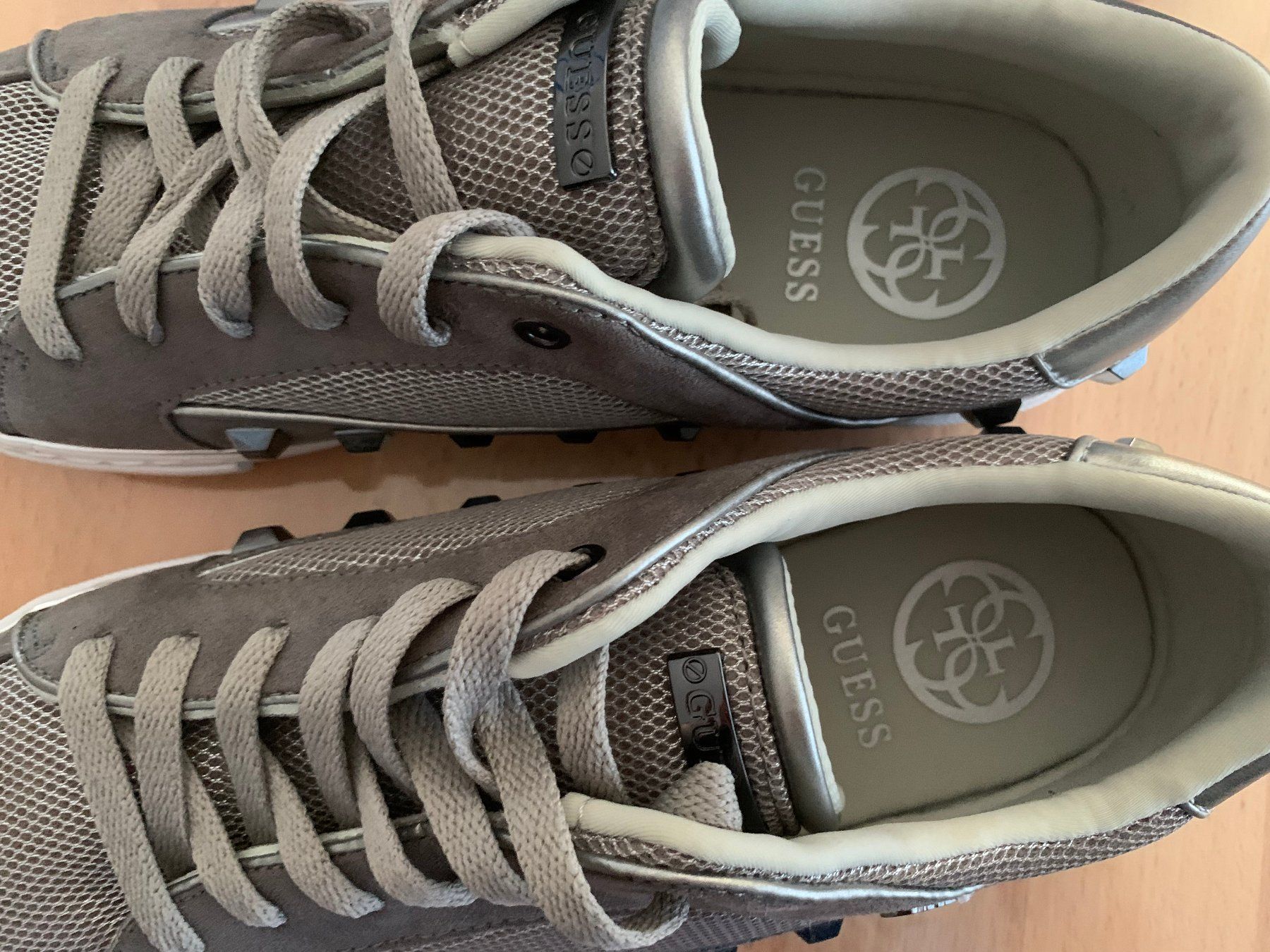 Guess Scarpe da donna: GUESS Sneakers Gr. 41 – Nuovo e nell'imballaggio originale da Wetzikon ZH venduto da EvisStore 2