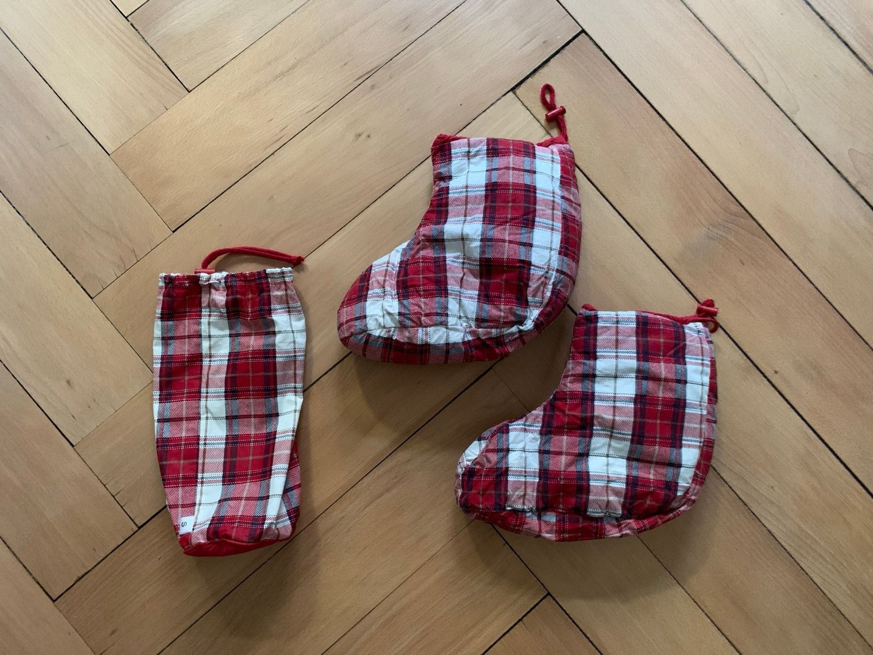 Damenschuhe: Finken Schuhe rot-weiss kariert - 38 – Gebraucht aus Zürich von Diazaio