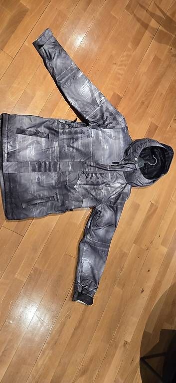 Giacche: Snowboardjacke – Usato da Nottwil venduto da sch_68nw 1