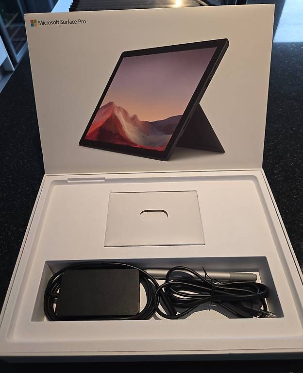 Tablet PC: Microsoft Surface Pro 7 – Usato da La Conversion venduto da ychap079 2