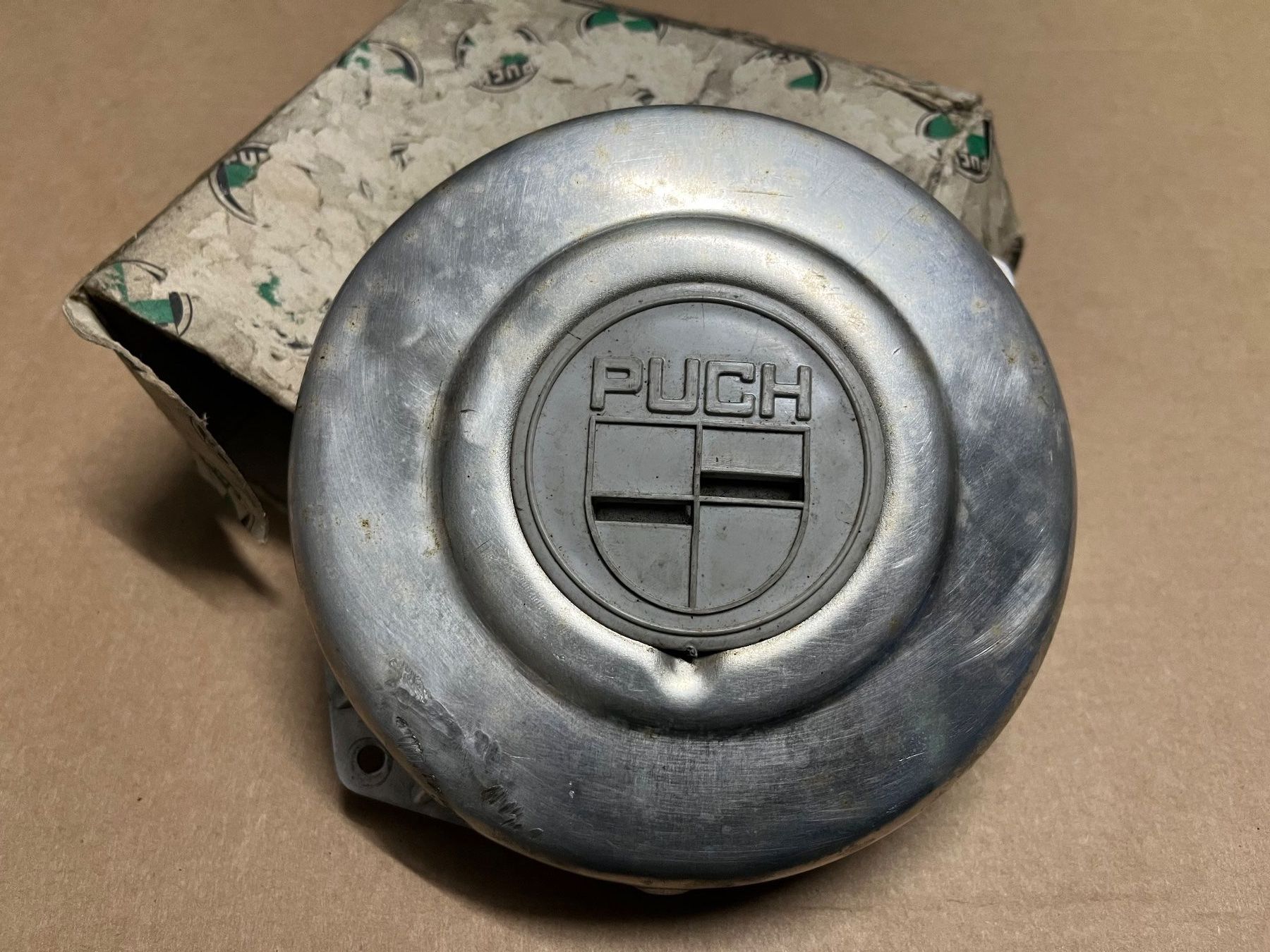 Puch Ciclomotori: Puch X30 NS/NL Zündungsdeckel – Difettoso da Buchs ZH venduto da rc-indoorbahn