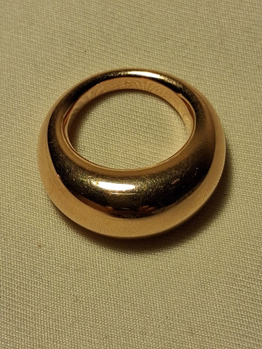 Calvin Klein Anelli: Bague Calvin Klein dorée (taille 52-53) – Usato da Genève venduto da Ivlo