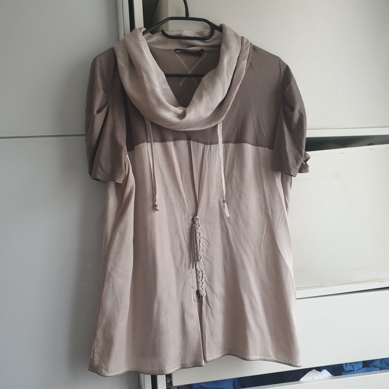 Marc Cain Tuniche: Marccain schönes Seidenshirt Gr 5 – Usato da Frenkendorf venduto da Chrigeli01