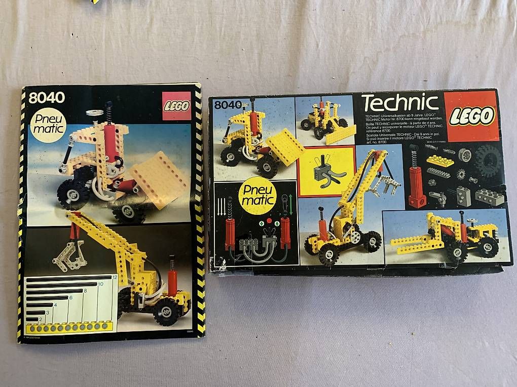 Lego Kit di costruzioni: Lego Technic Universalbaukasten 8040 mit Originalverpackung – Usato da Willerzell venduto da Eluchs 1