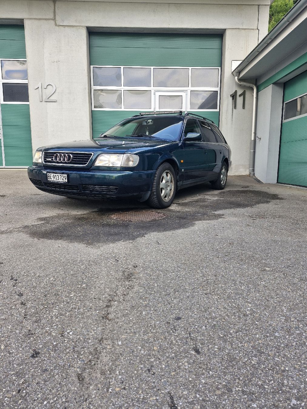 Audi Automobili: Audi a6 c4 2.6 quattro – Usato da Eriswil venduto da Resli-180-90 1