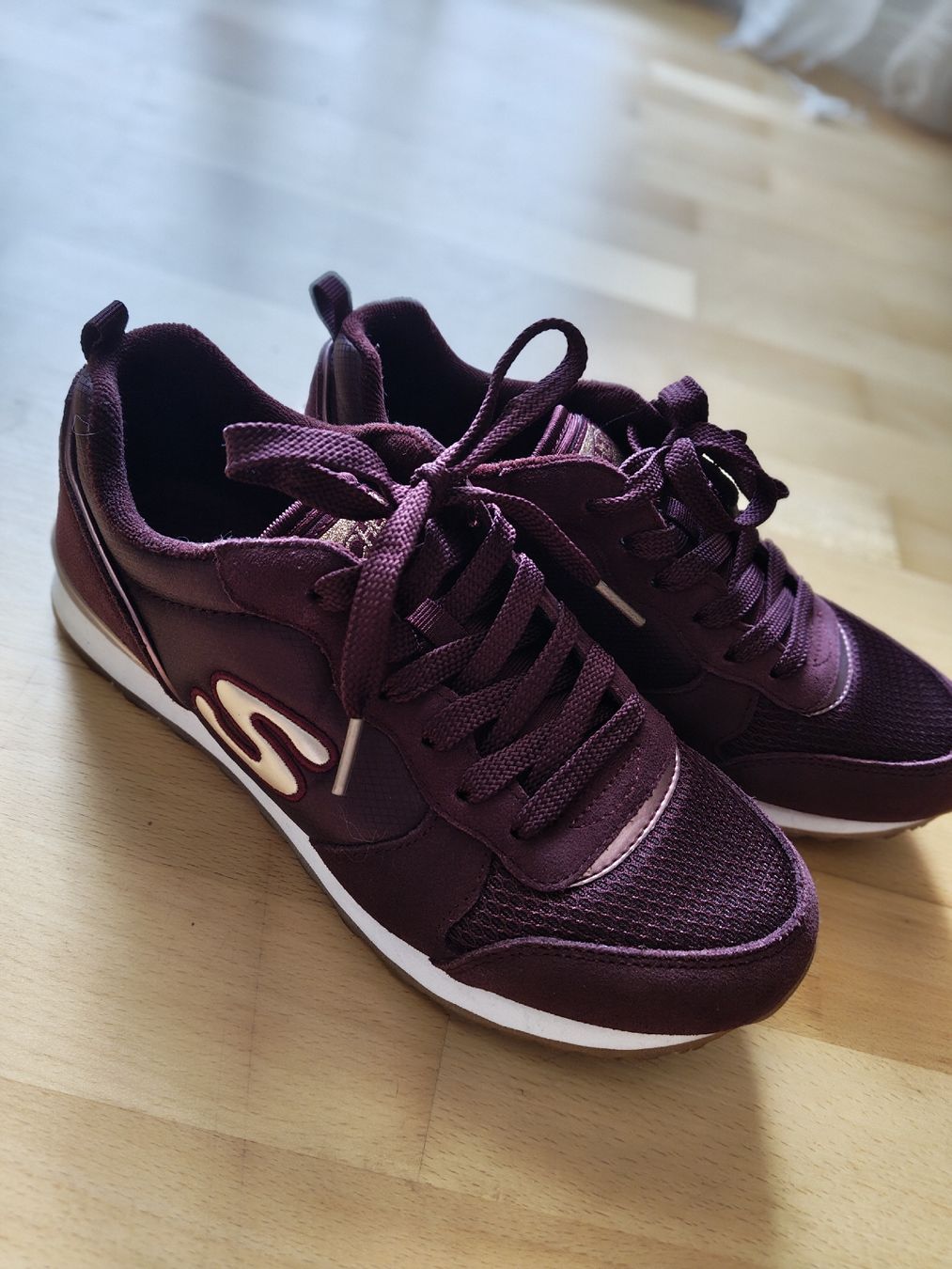 Skechers Damenschuhe: Skechers Sneaker  – Neu (gemäss Beschreibung) aus Münchenstein von Chy_Ona