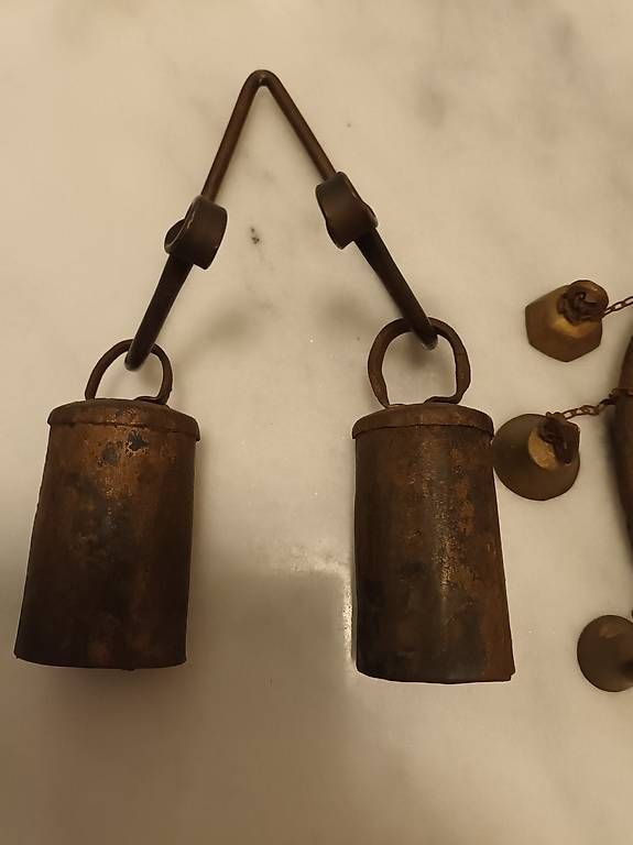 Campanacci mucche: Alte Schellen – Usato da Dübendorf venduto da Fracla1 2