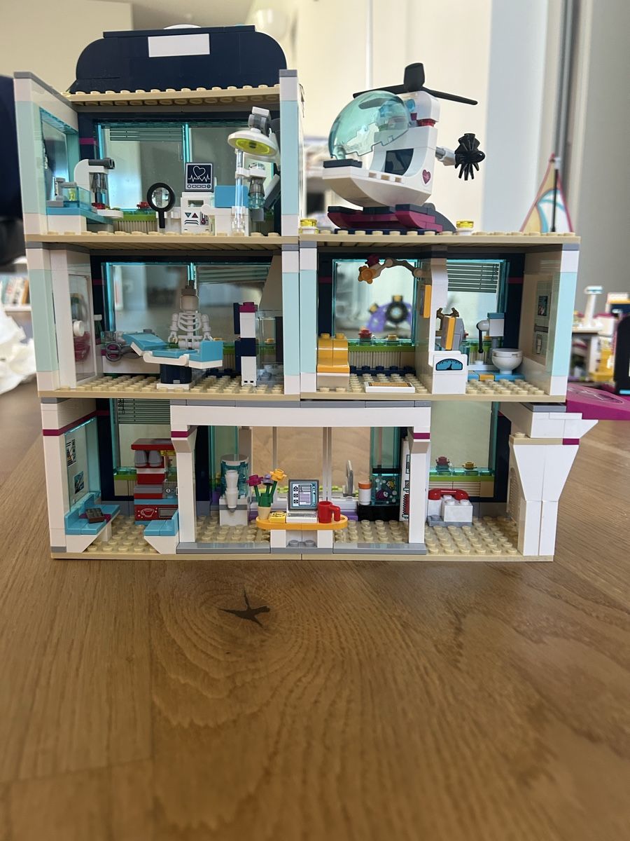 Lego Giocattoli: Lego Friends: Krankenhaus – Nuovo (secondo la descrizione) da Schöftland venduto da DesignbyNaja 1