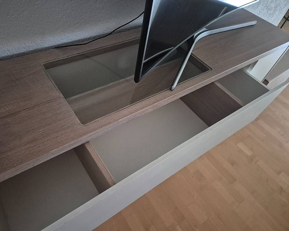 Meubles TV: spezielles Sideboard – D'occasion à Erlach par choeifli07 4