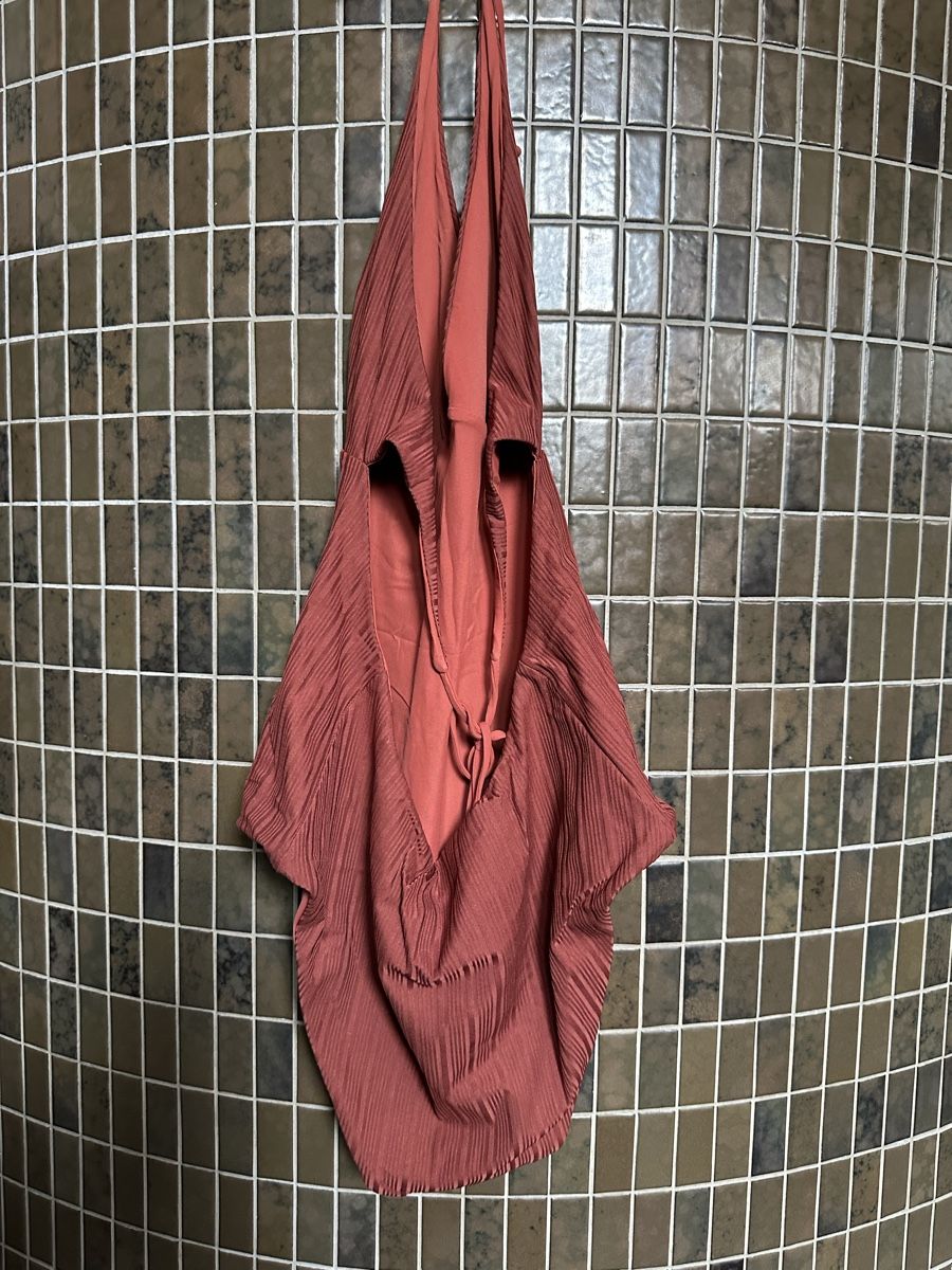 Costumi da bagno & Bikini: Badeanzug Damen rostfarben Grösse L – Usato da Himmelried venduto da cookie50000 1