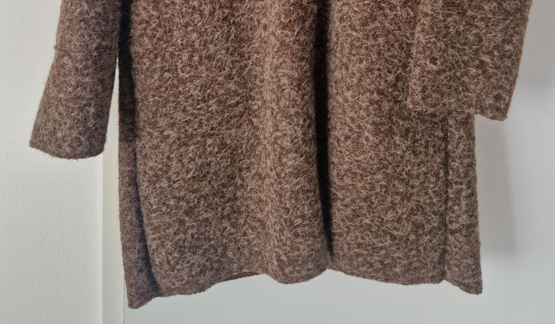 Manteaux: MANTEAU À CAPUCHE – Neuf avec emballage d'origine à Camorino par JPHANDMADE1 3