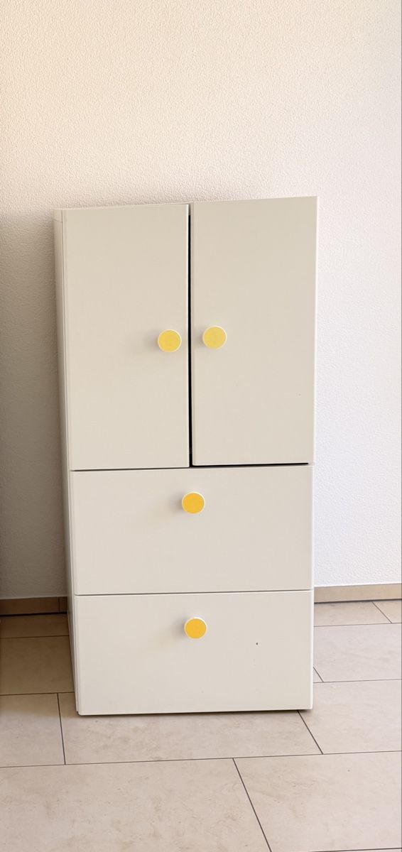 Ikea Armadi: Ikea Kinder Schrank (ohne Inhalt) – Usato da Baar venduto da LIWW