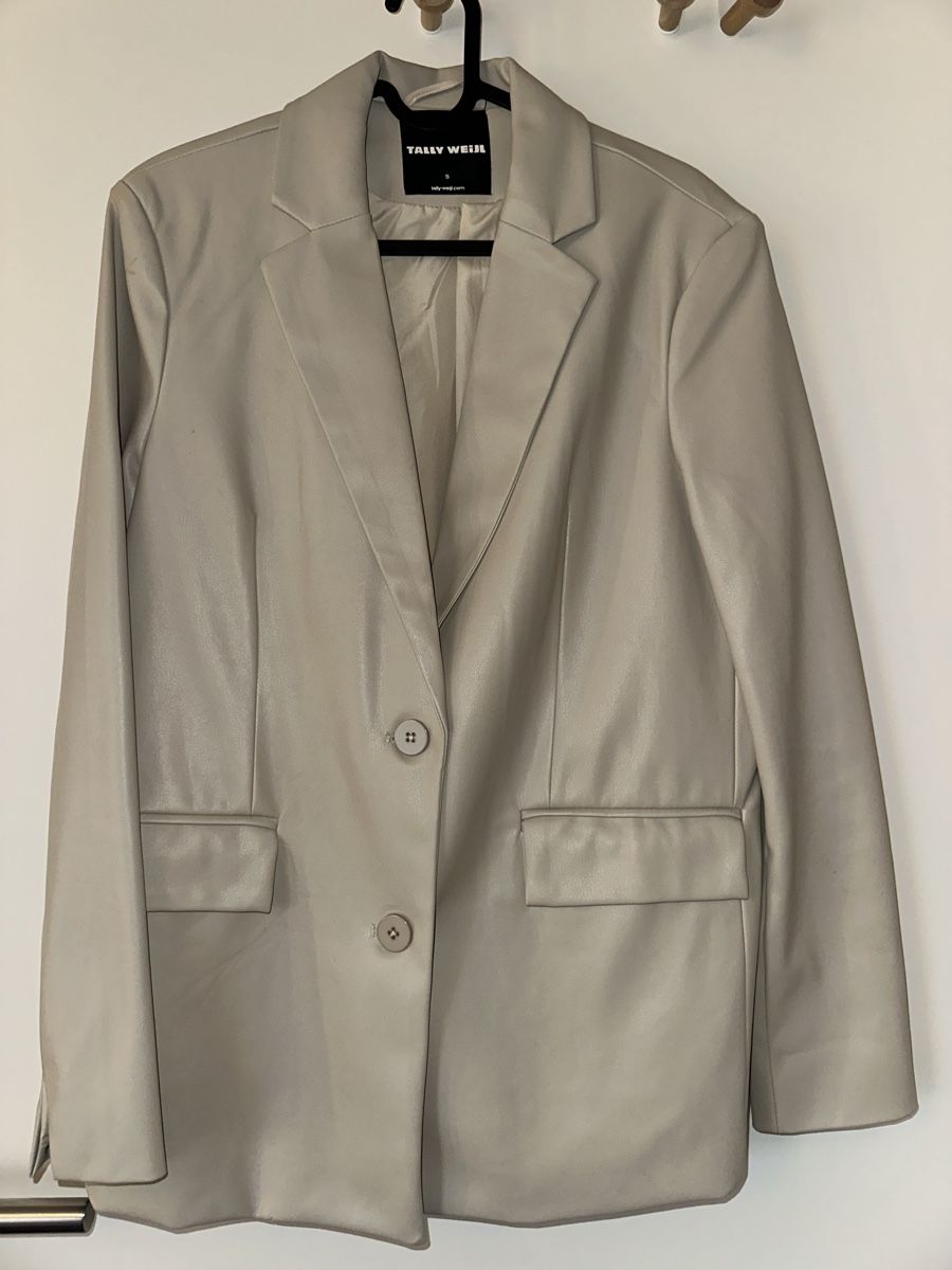 Vestes: Blazer beige in Lederoptik – D'occasion à Villmergen par mel_5ywd