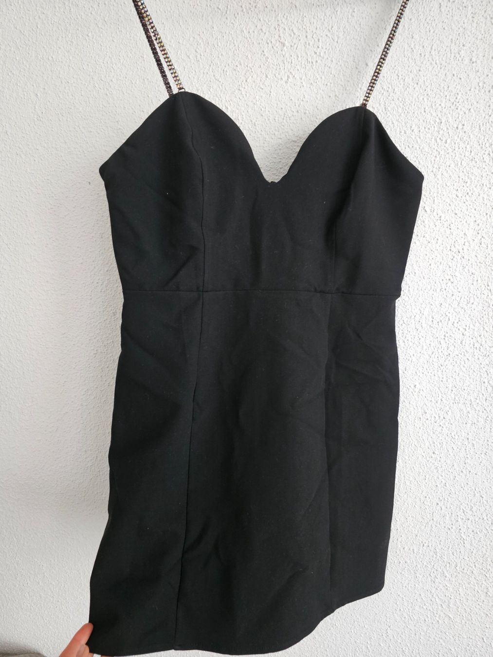 H&M Vestiti: Kleid mit Steinen. Grösse M – Usato da Kriessern venduto da Bugggyyy