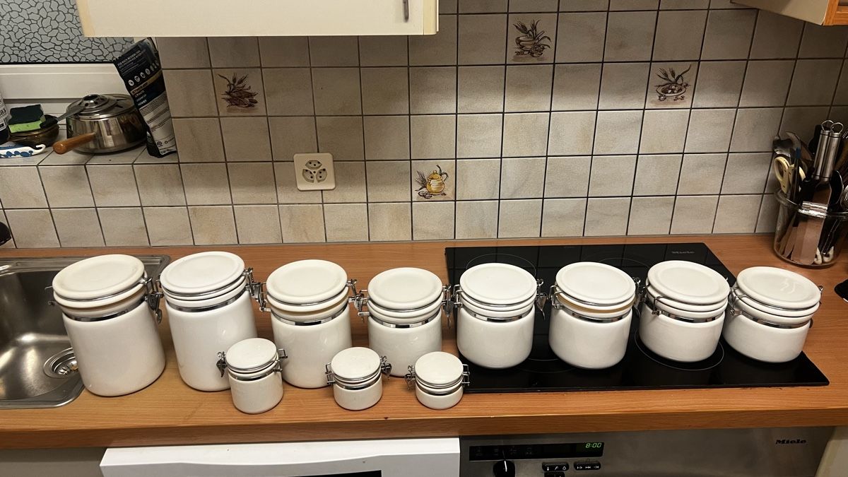 Sonstiges Fahrzeugzubehör: OGGI 9 Stück Keramik  – Gebraucht aus Trasadingen von Kaffee.mann 4