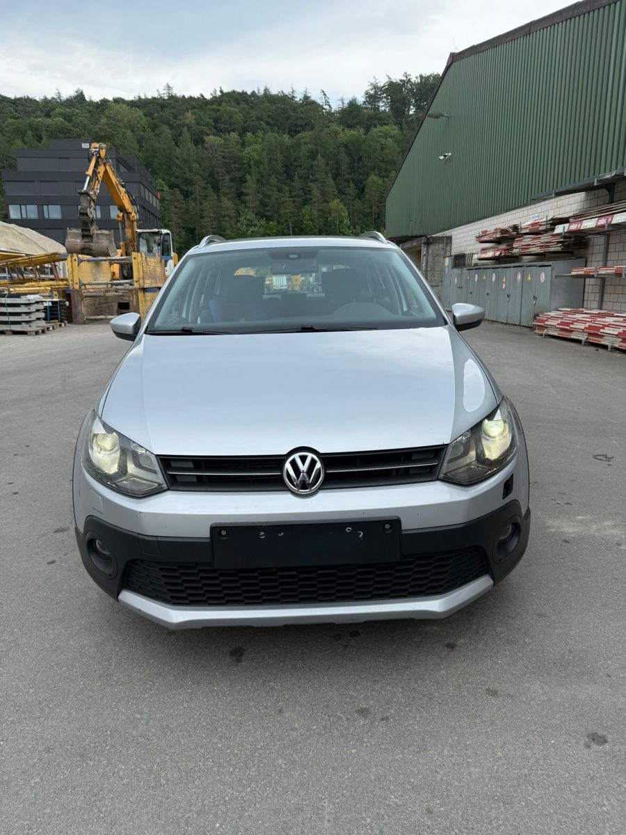 VW Automobili: VW polo Cr 1.2 TSI – Usato da Bülach venduto da muh_py6b
