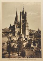 LAUSANNE - Place de la Madeleine & la Cathédrale