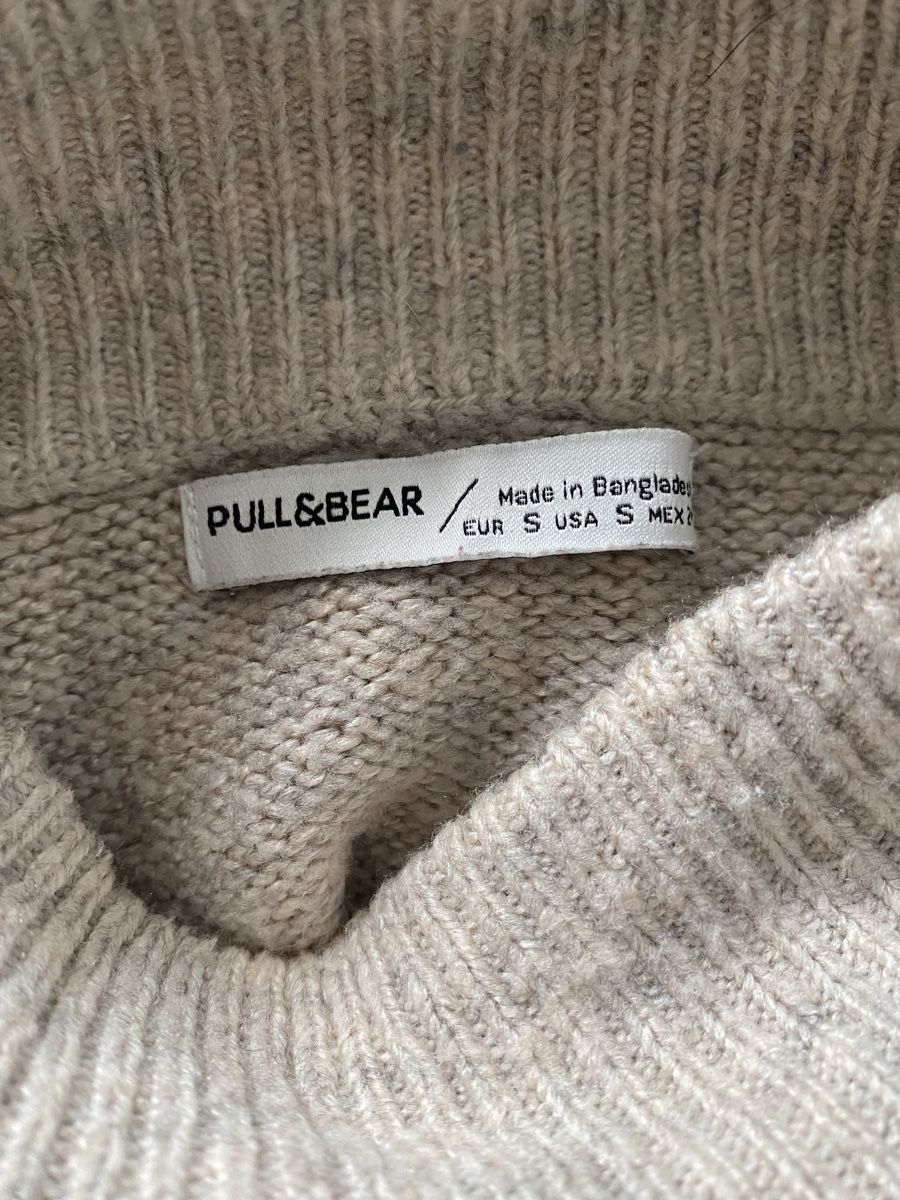 Pull&Bear Pullover & Sweatshirts: Pull d'hiver Pull&Bear (size S) – Gebraucht aus Delémont von noe_2dvd 2
