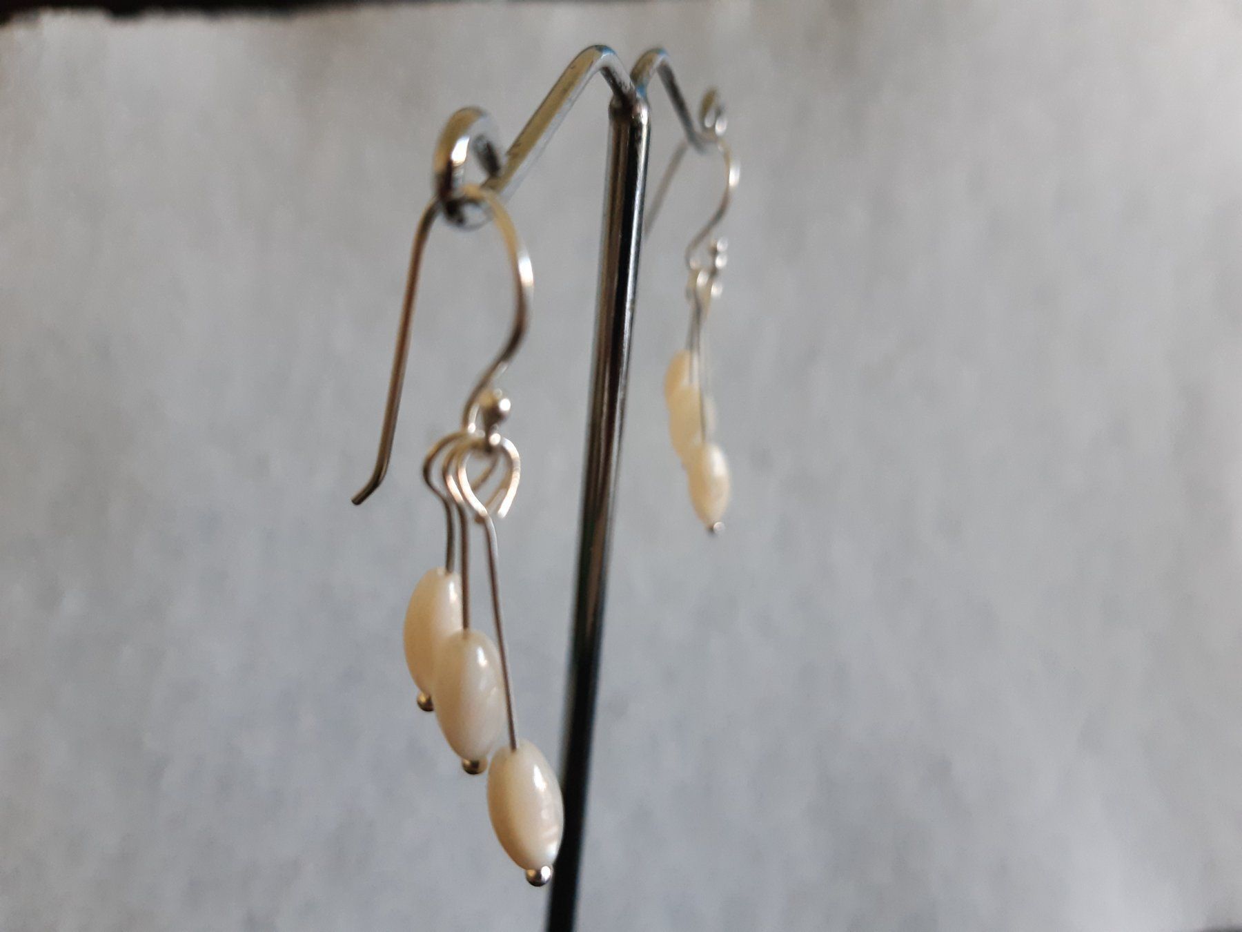 Orecchini pendenti & Orecchini a lobo: Perlen Ohrringe Sterling Silber 925 – Nuovo e nell'imballaggio originale da Einsiedeln venduto da My__Way 2