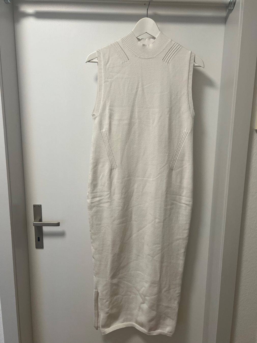 Vestiti: Asos weisses Midi Kleid – Usato da Port venduto da lau_pdf5 1