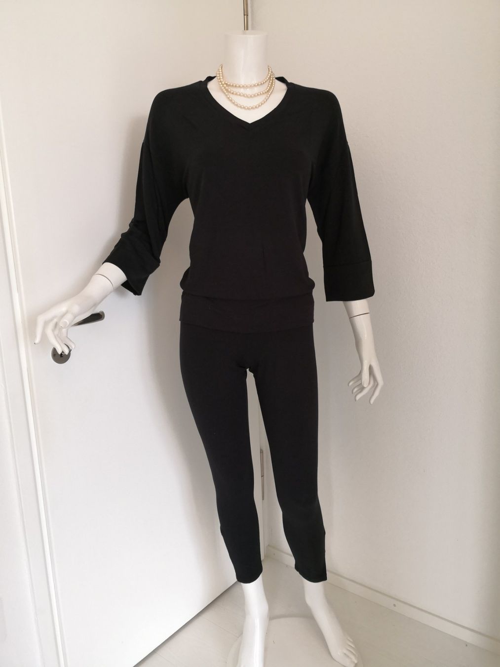 Maglioni & Felpe: 🤩STREET ONE V-PULLOVER SCHWARZ – Usato da Olten venduto da Naja-Twins-Twins