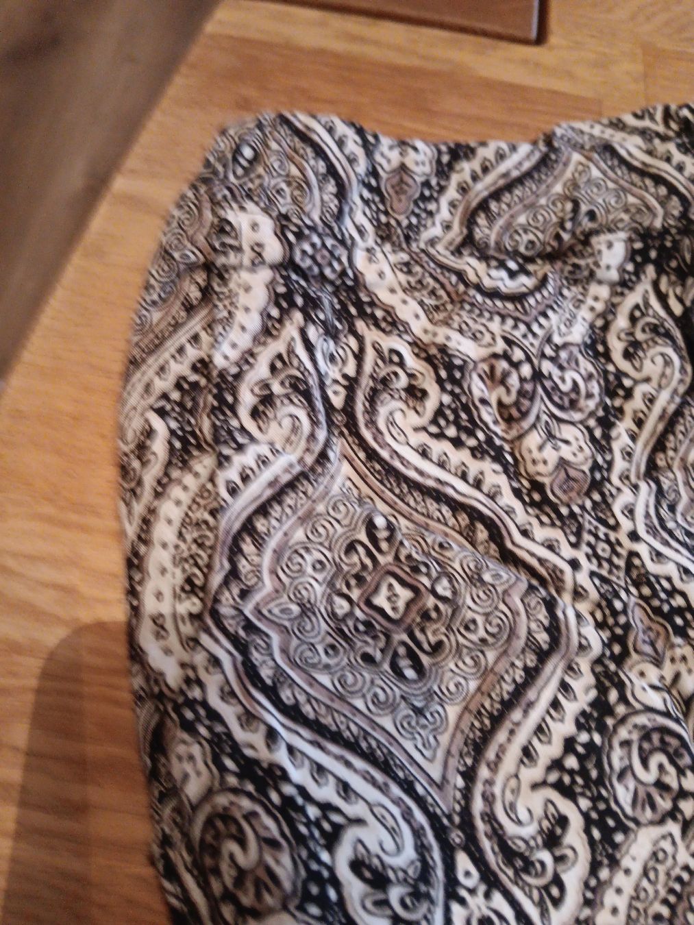 Pantaloni: Damen Hosen 44 C&A – Usato da Mörel venduto da MJoaoCosta