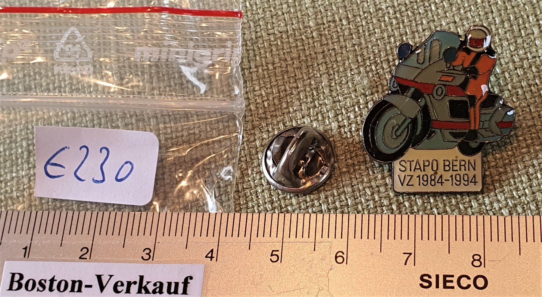 Spille: E230 - Pin Motorrad Stadt Polizei Bern – Usato da Reinach BL venduto da Boston-Verkauf 2