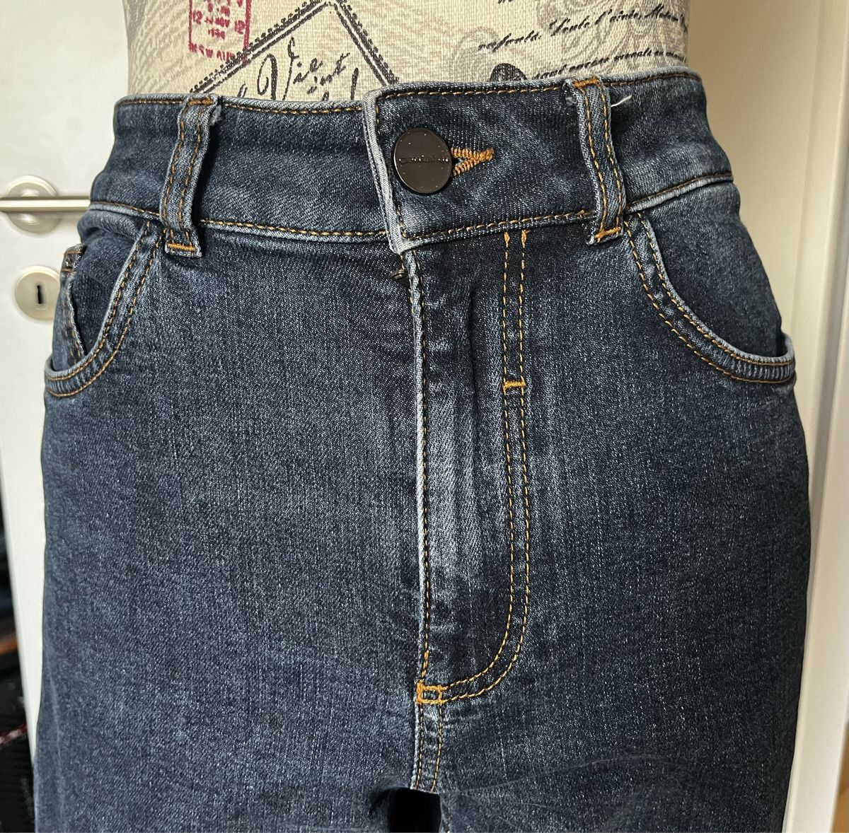 Comma Jeans: Jeans von comma Grösse 34/36 – Usato da Aarburg venduto da Petite-closet-Loop 1