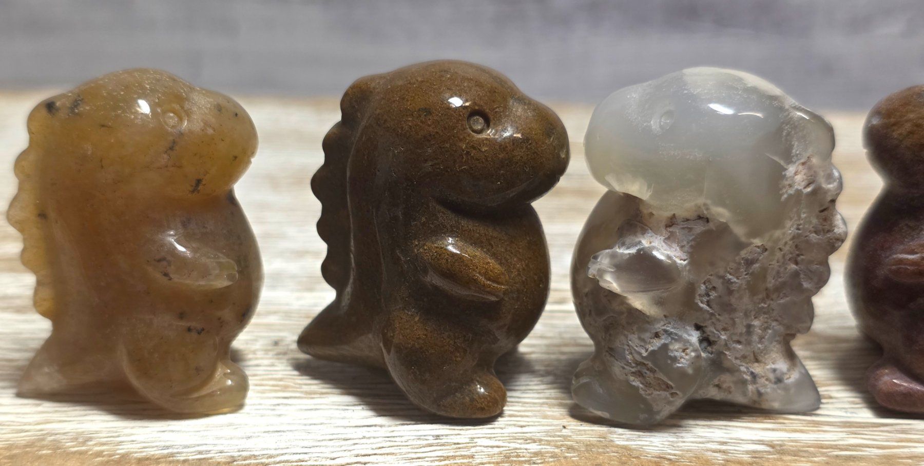 Minerali & Pietre curative: 5 kleine Dinos Set 180g – Nuovo e nell'imballaggio originale da Matzingen venduto da Shay_Crystalz 2
