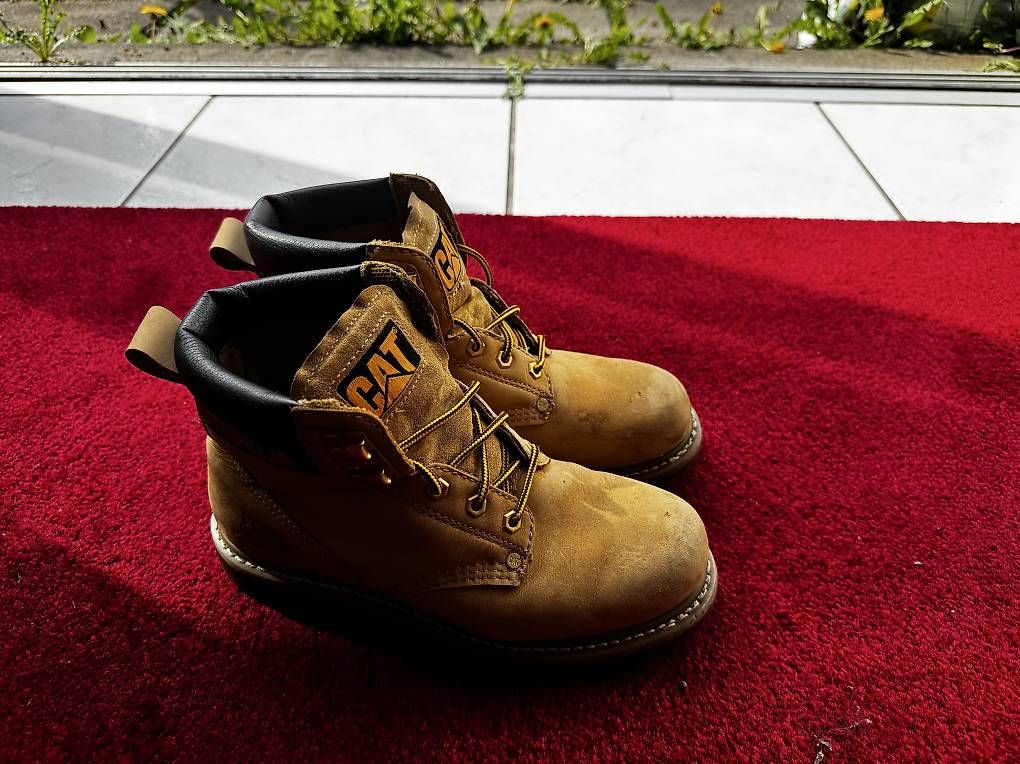 Herrenschuhe: Schuhe CAT 41 – Gebraucht aus Luzern von mus_clb7
